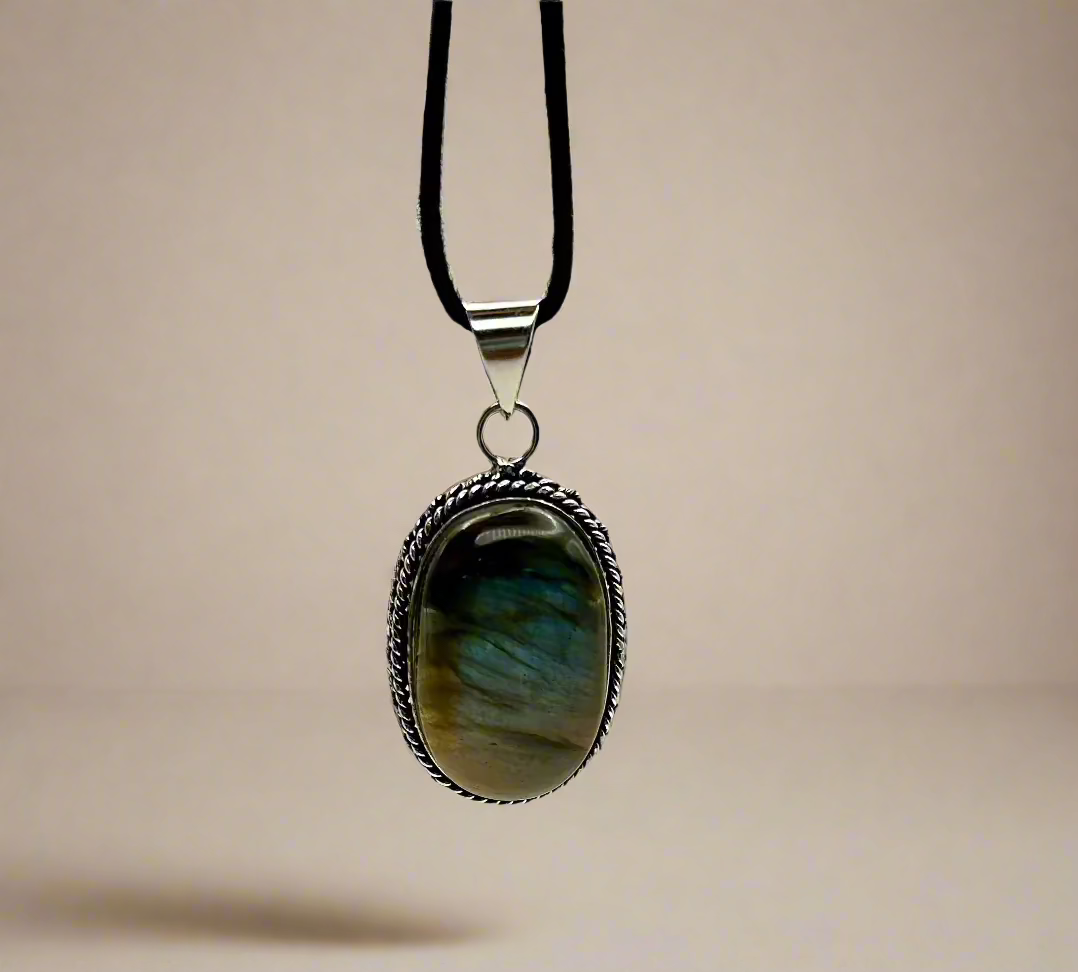 Oval Labradorite Pendant on Suede