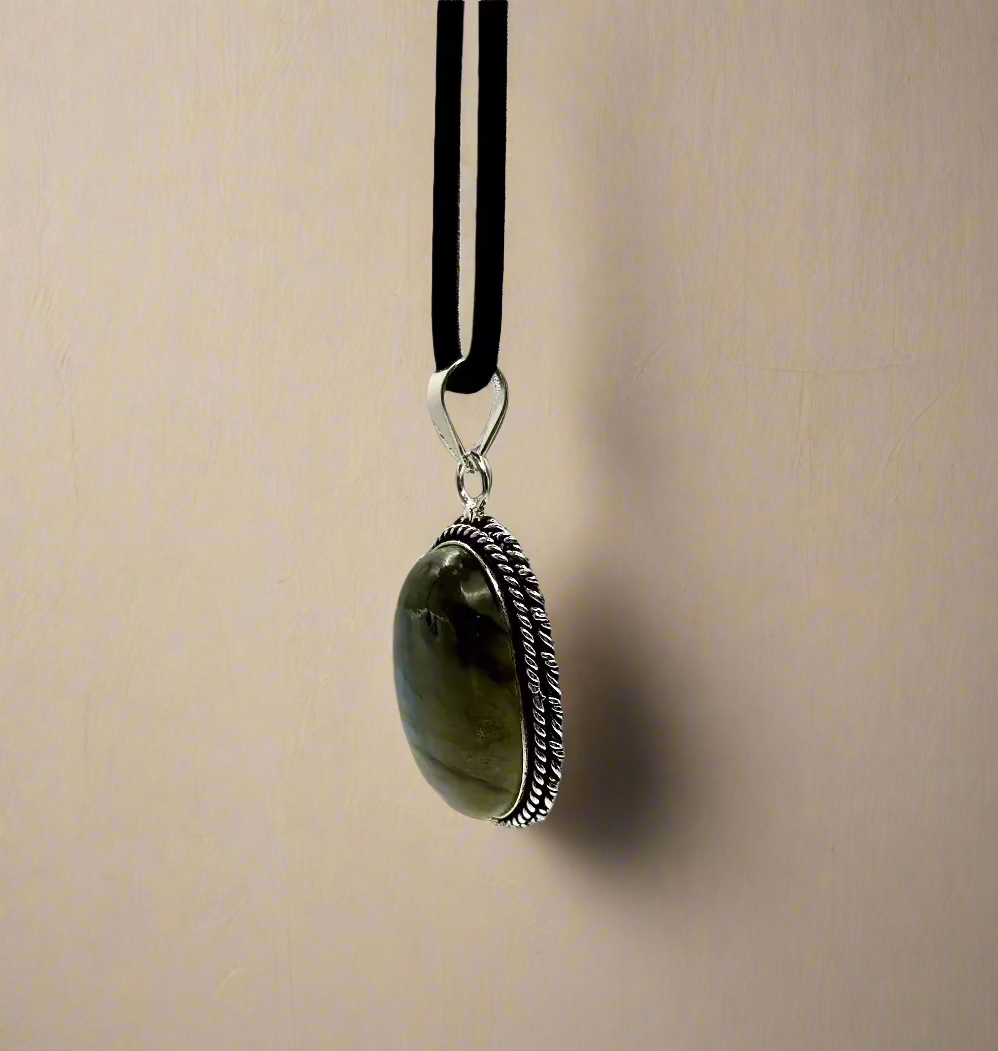 Oval Labradorite Pendant on Suede